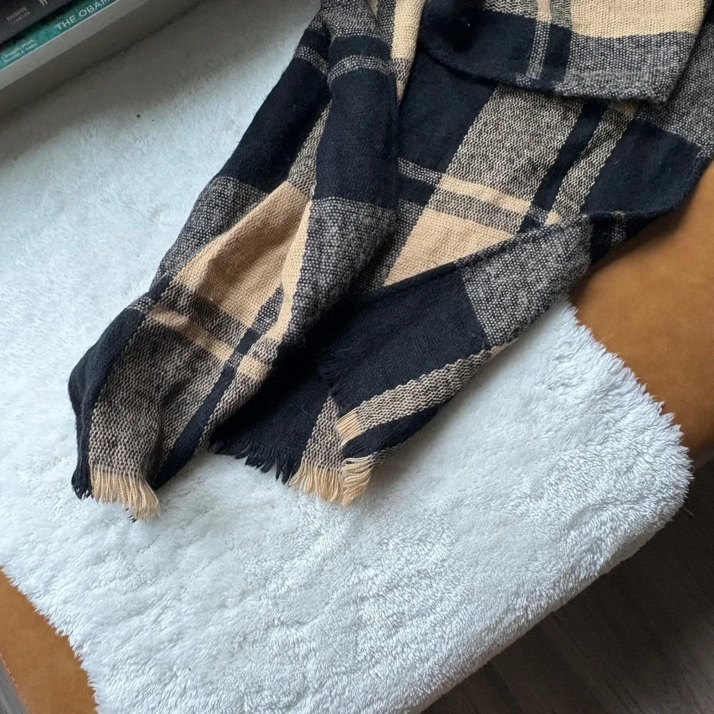 Toffee Apple type scarf